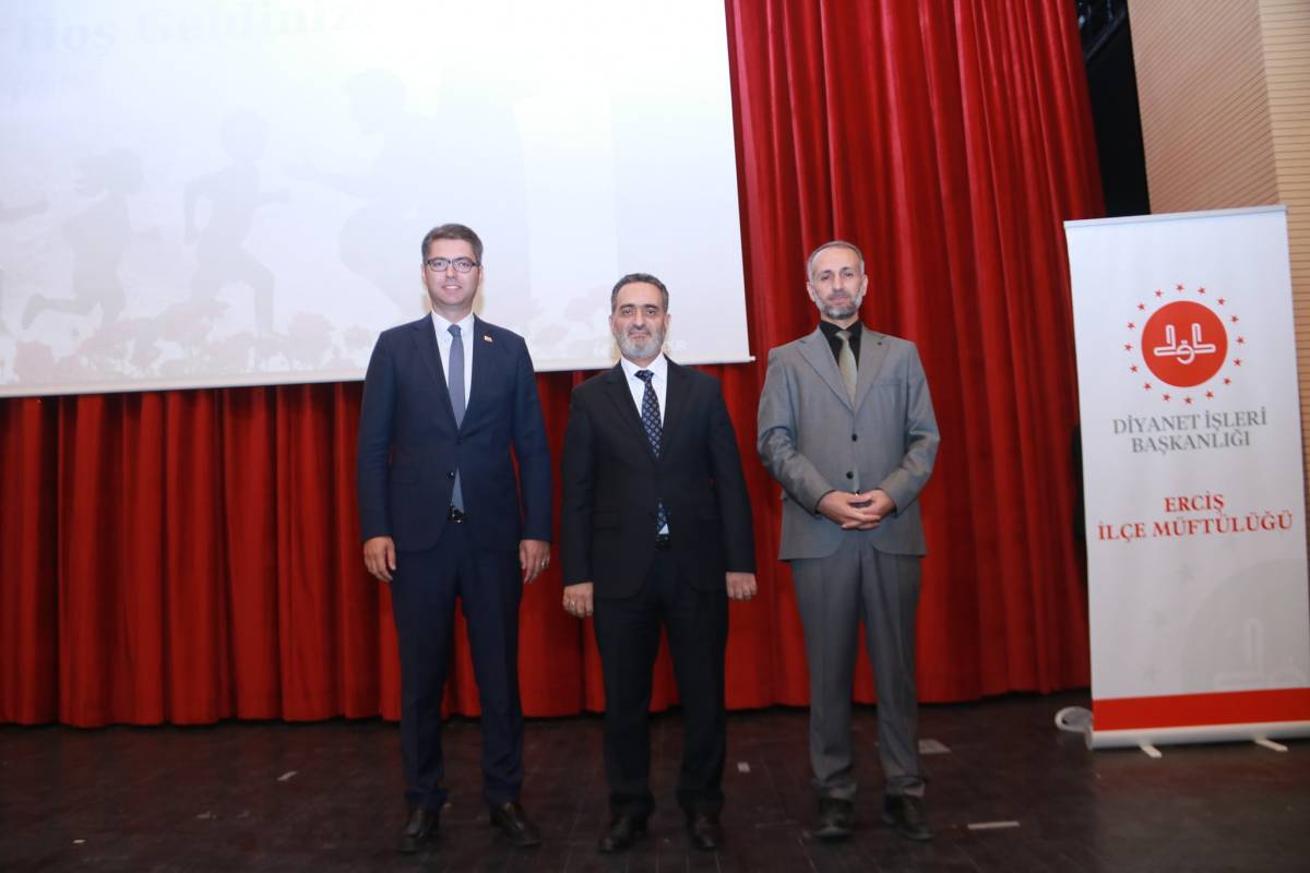 Erciş’te İşkur Hizmetleri ve Teşvikler Hakkında Bilgilendirme Toplantısı Düzenlendi