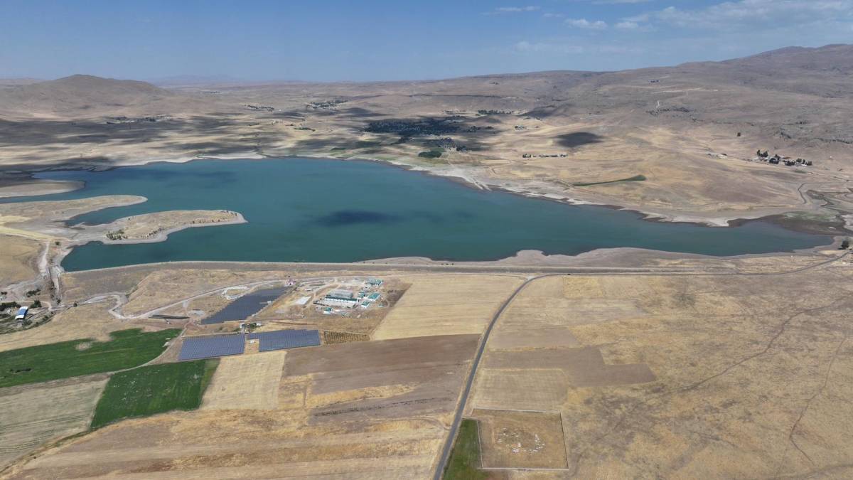 Patnos’ta içme suyu arıtma tesisi hızla yükseliyor