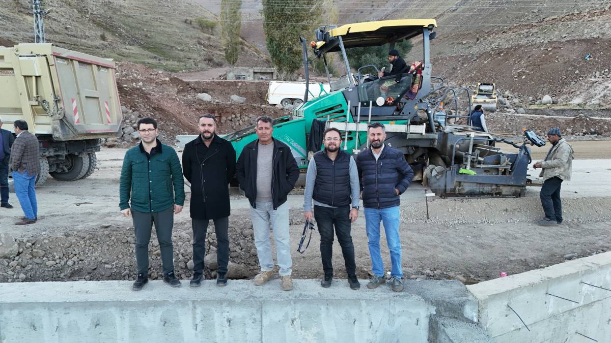 Ağrı-Kars Karayolunda çalışmalar sürüyor