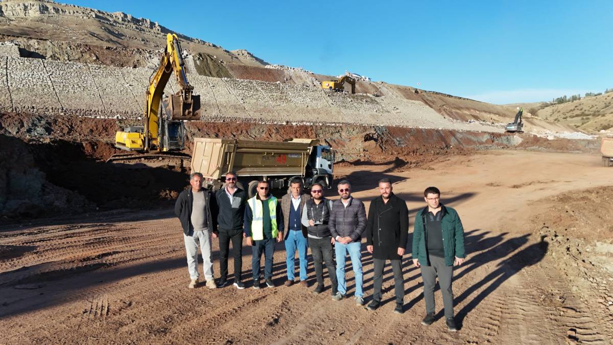 Ağrı-Kars Karayolunda çalışmalar sürüyor