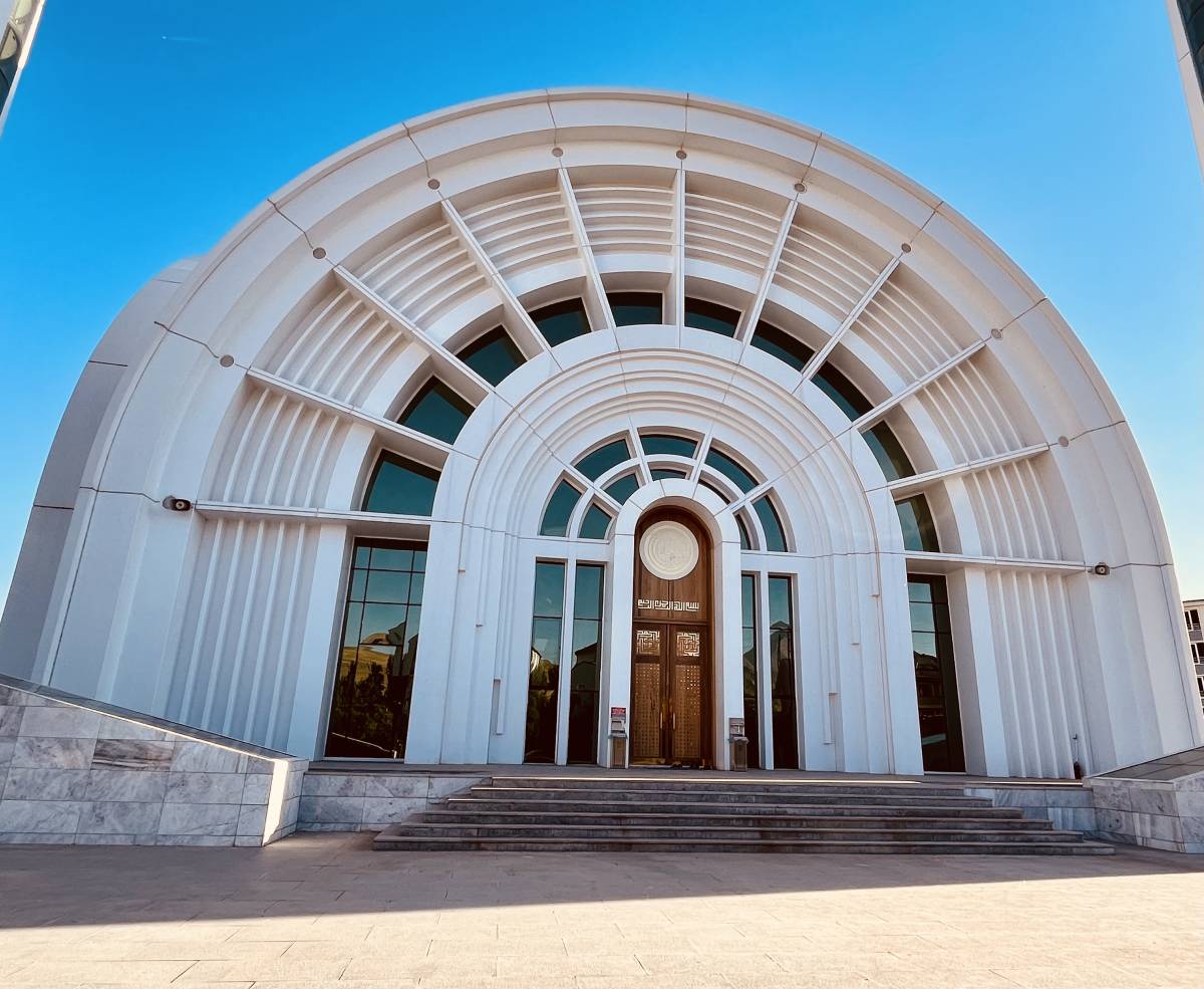 Eleşkirt’te Modern Mimarisiyle Dikkat Çeken Cami