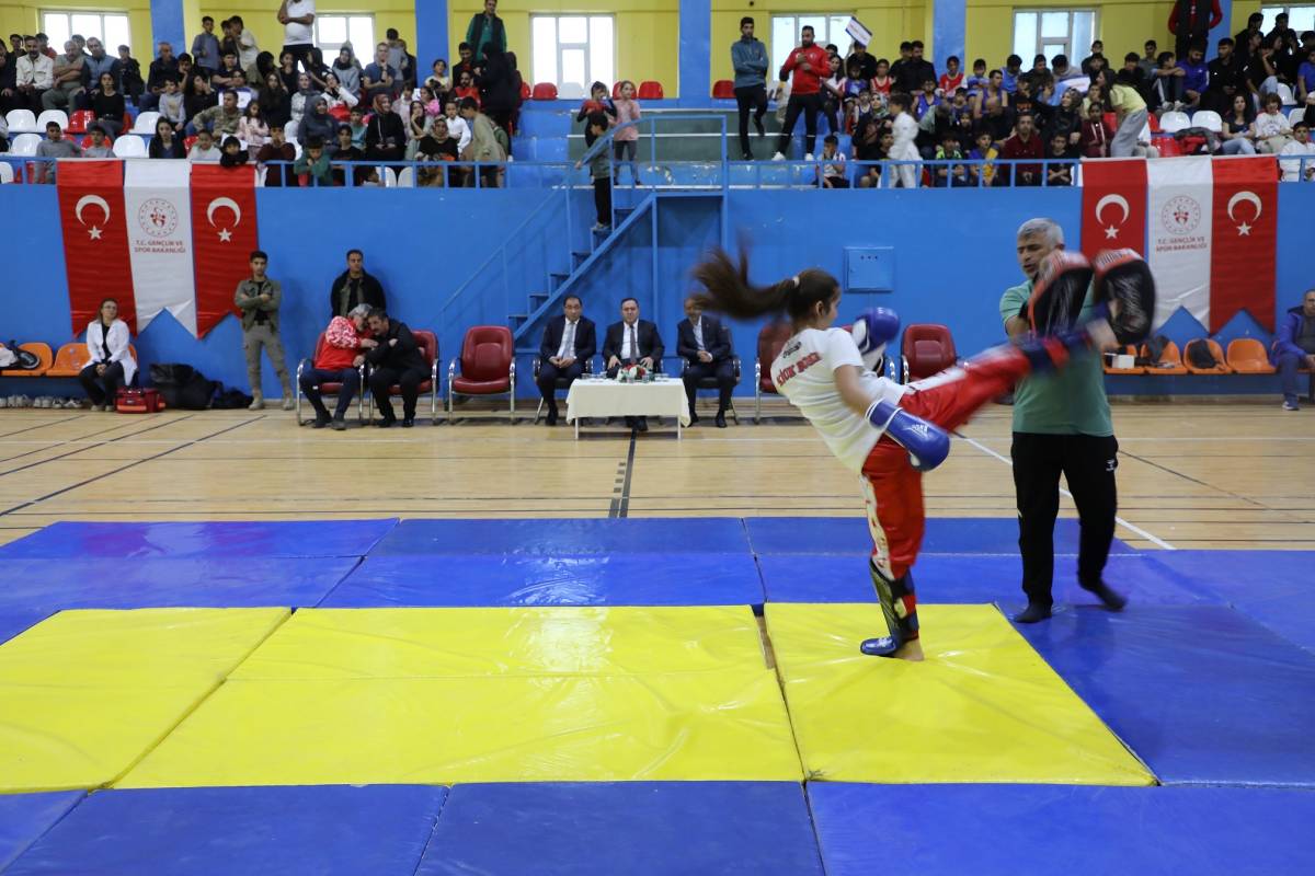 Ağrı’da Sporun Kalbi Amatör Spor Haftası’nda Attı