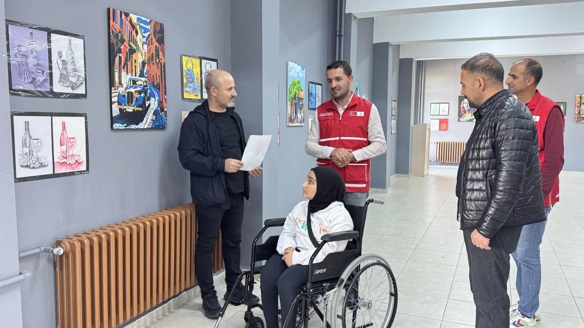 Ressam Olma Hayali Kızılay Desteğiyle Gerçeğe Dönüştü