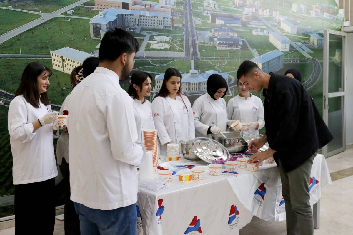 AİÇÜ’de öğrencilere yöresel lezzet ikramı