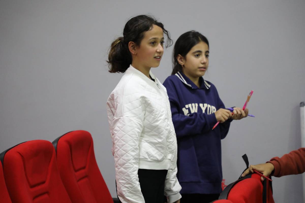 Ağrı’daki gençlerin İngilizceye ilgisi artıyor