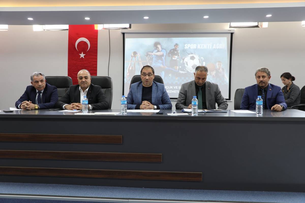 Ağrı’da sporun geleceği masaya yatırıldı