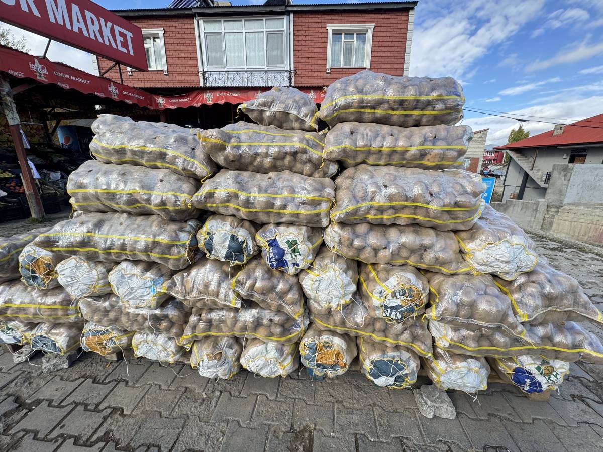Ağrılılar Kışa Patates Stoku Yaparak Hazırlanıyor