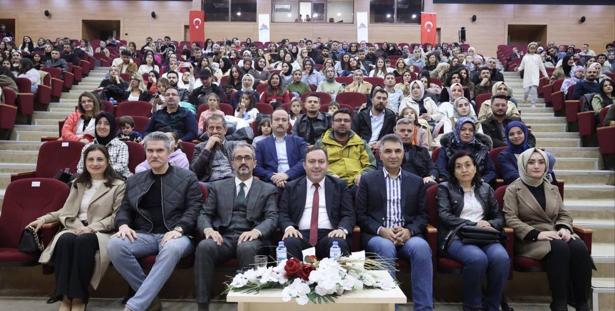 Ağrı’da 9’uncu Kolordu Bölge Bando Komutanlığı’ndan unutulmaz konser