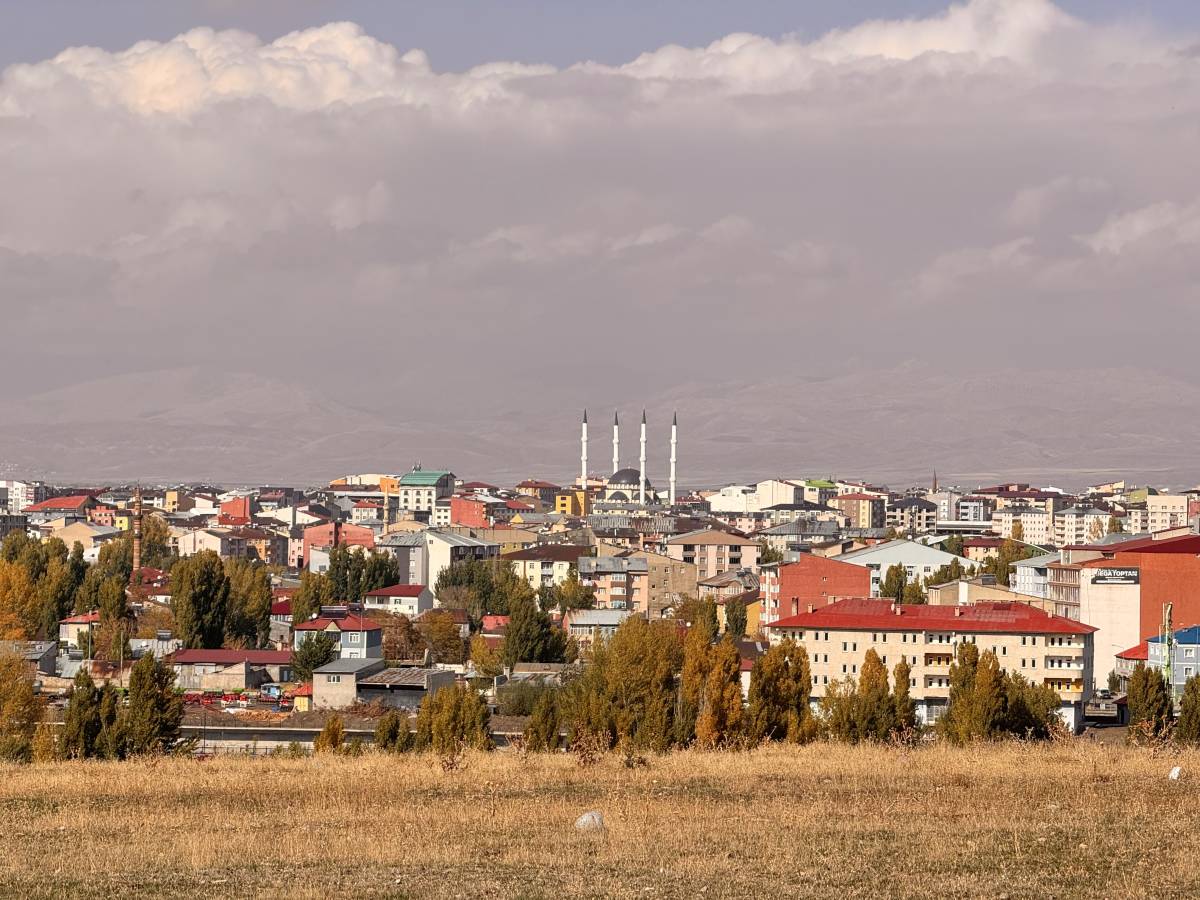 Ağrı’da “Şehir ve Doğa” Sonbaharda Buluştu