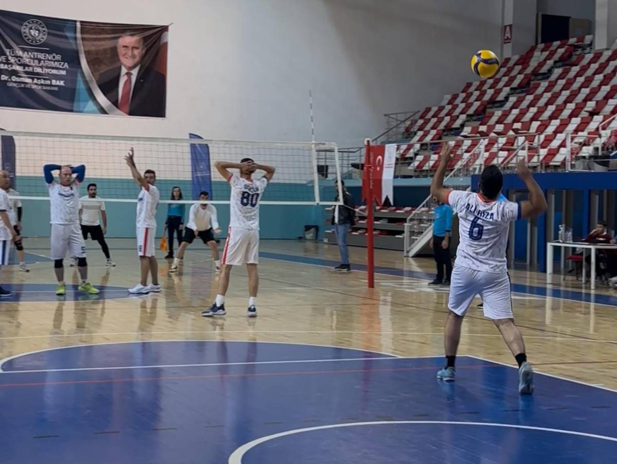Ağrı İl Jandarma Komutanlığı Voleybol Takımı’ndan Büyük Başarı