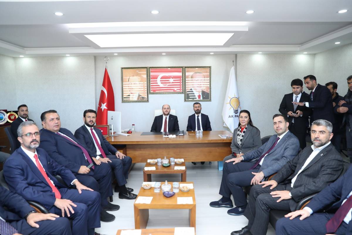 AK Parti Genel Başkan Yardımcısı Ahmet Büyükgümüş’ten Ağrı Teşkilatına Ziyaret