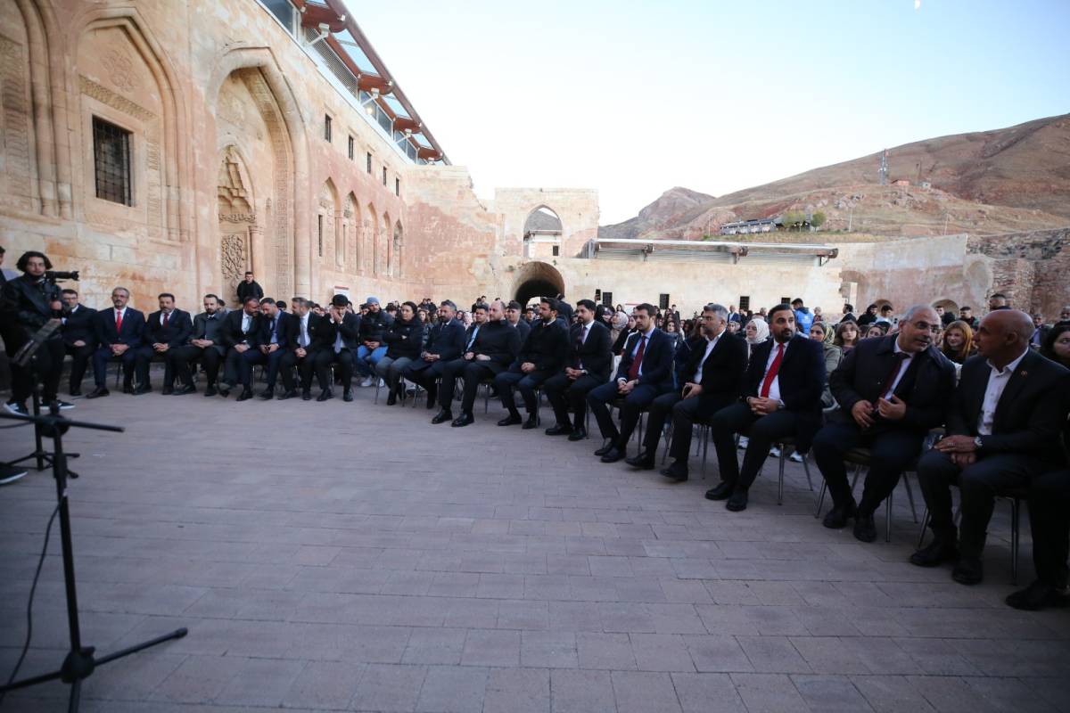 AK Parti Genel Başkan Yardımcısı Ahmet Büyükgümüş’ten Ağrı Teşkilatına Ziyaret