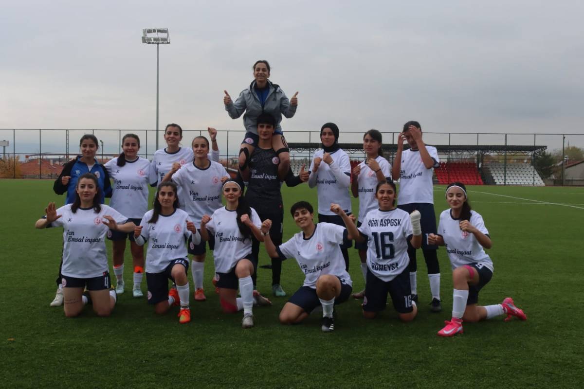 Ağrı kadınları zorluklara rağmen sahadan 5-0’la ayrıldı
