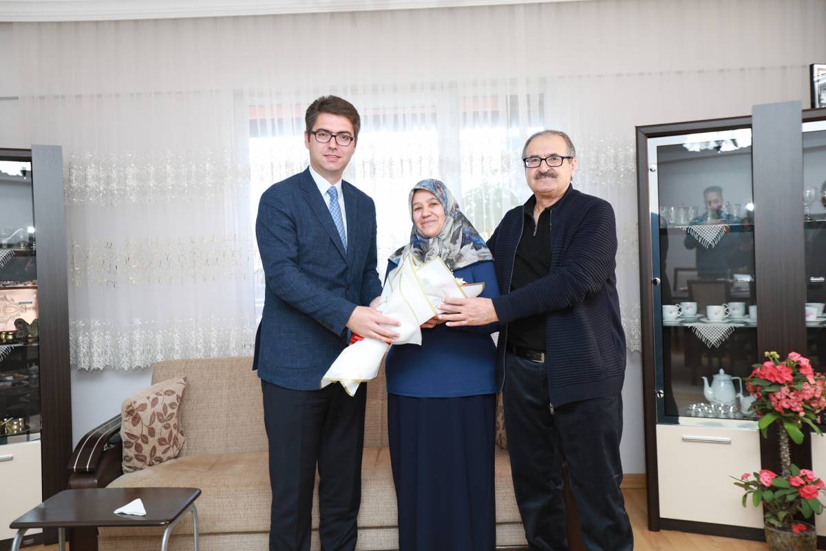 Kaymakam Karaloğlu’ndan 24 Kasım Öğretmenler Günü Kapsamında Anlamlı Ziyaret