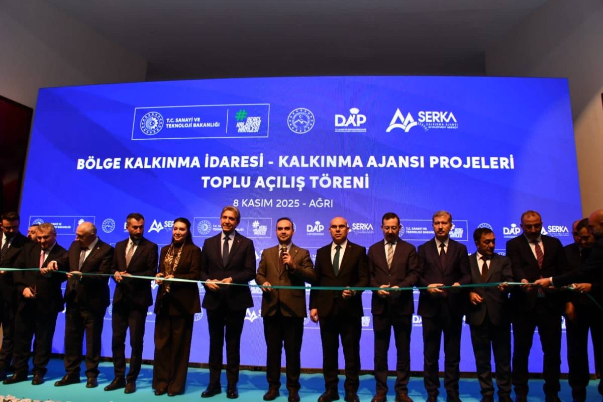 Sanayi ve Teknoloji Bakanı Kacır, Ağrı’da 575 milyon liralık 12 projenin açılışını yaptı