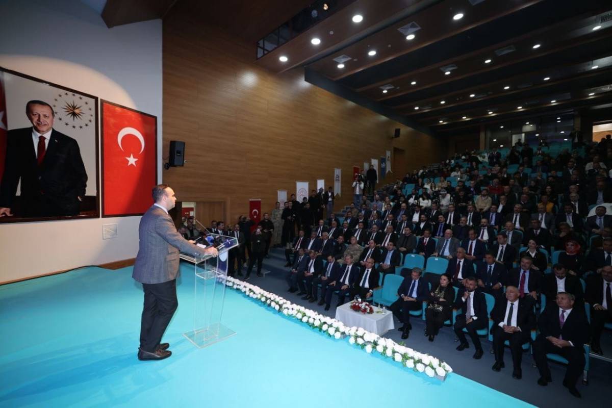 Sanayi ve Teknoloji Bakanı Kacır, Ağrı’da 575 milyon liralık 12 projenin açılışını yaptı