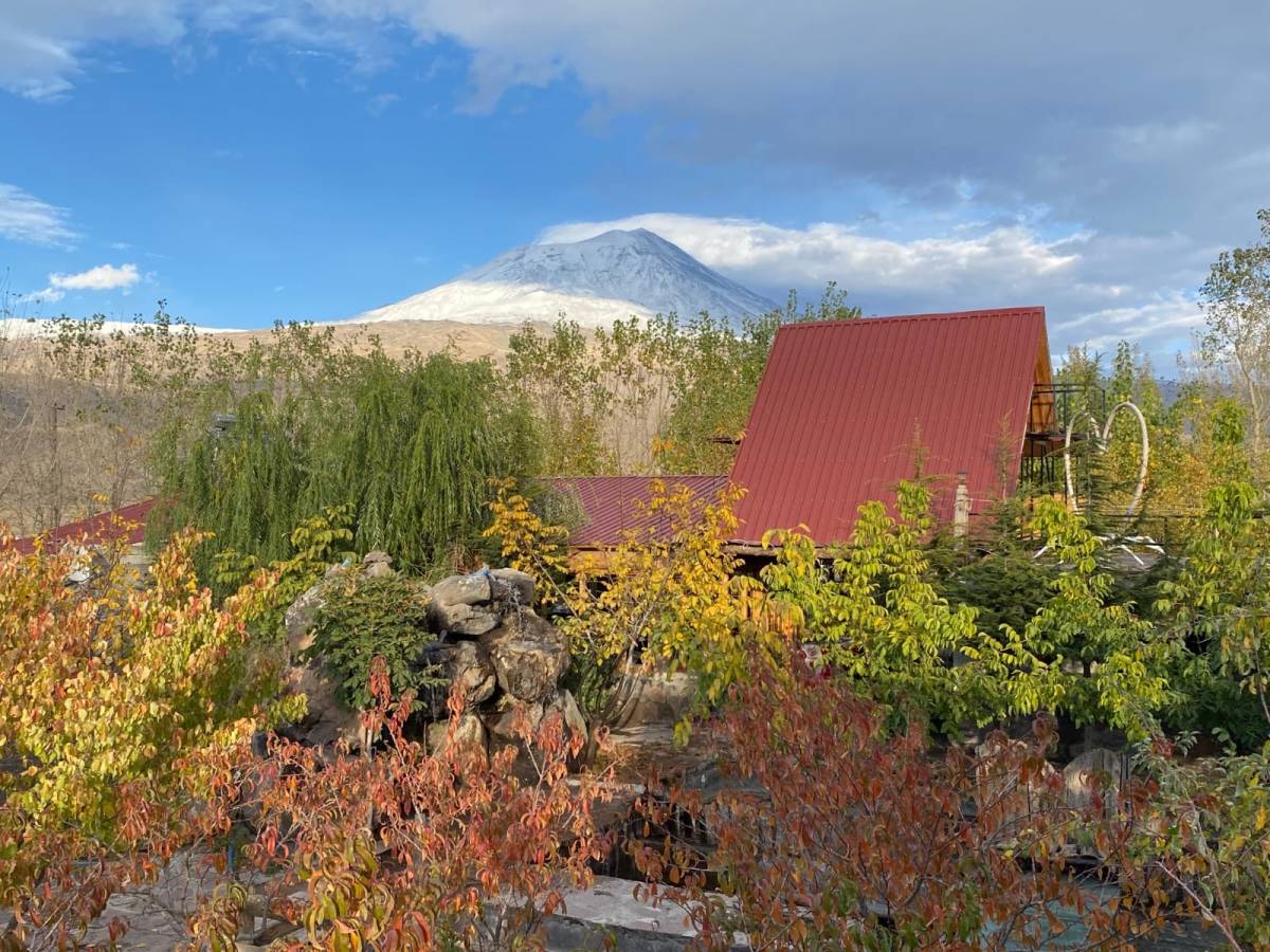 Ağrı Dağı Sisler İçinde Kayboldu