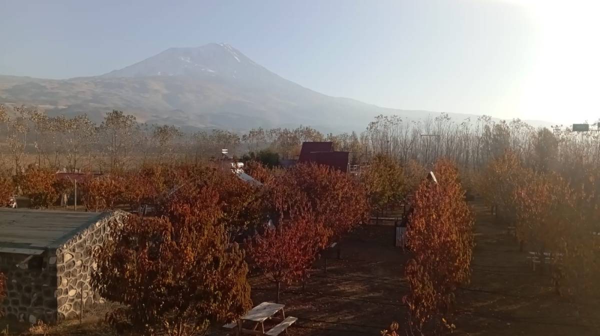 Ağrı Dağı Sisler İçinde Kayboldu