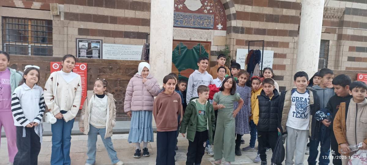 Erciş İlim Yayma Cemiyeti Gençlerle Van’ın Tarihini Keşfetti