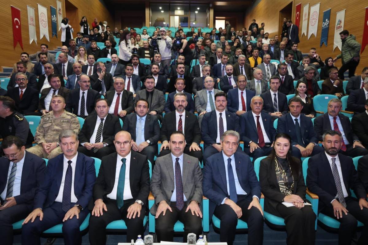 Sanayi ve Teknoloji Bakanı Kacır, Ağrı’da 575 milyon liralık 12 projenin açılışını yaptı