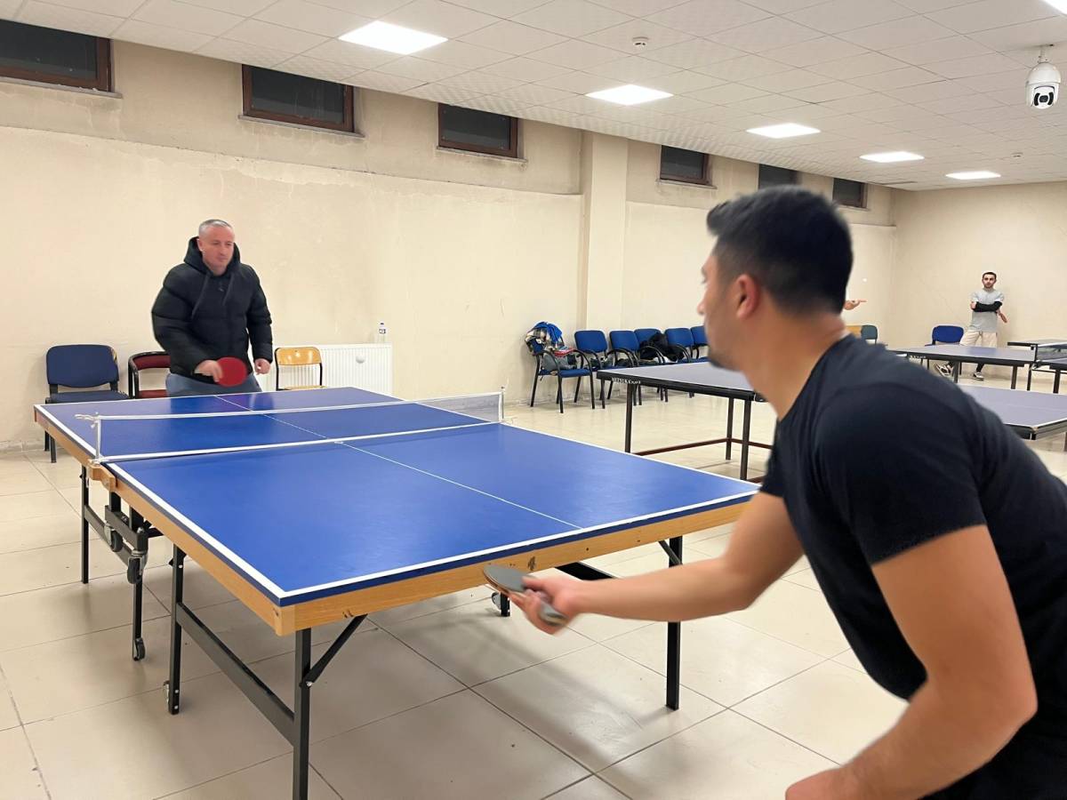 Ağrı’da Öğretmenler Günü’ne Renkli Turnuva