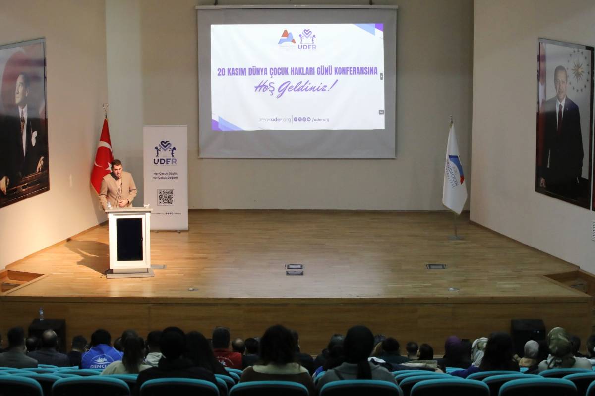 AİÇÜ’de Çocuk Haklarına Dikkat Çeken Konferans
