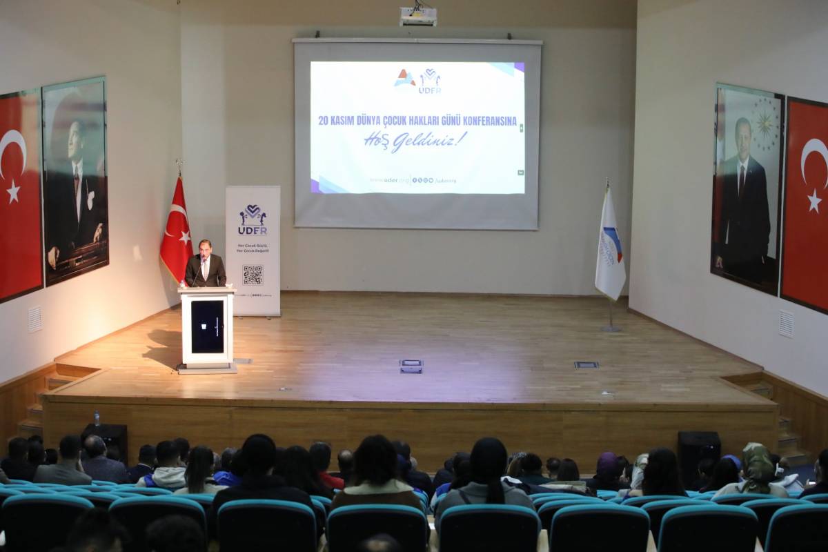 AİÇÜ’de Çocuk Haklarına Dikkat Çeken Konferans
