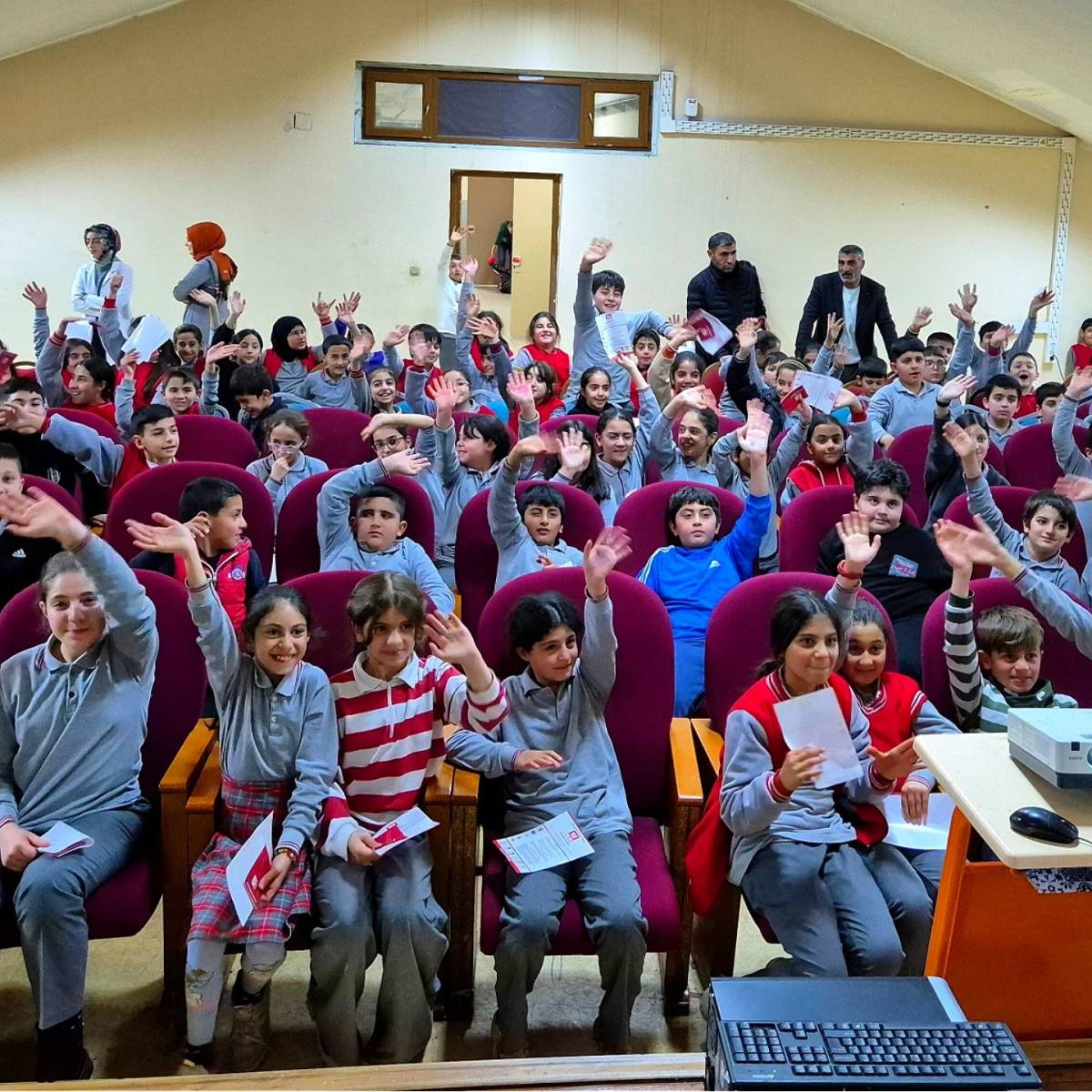 Ağrı’daki Okullarda Öğrencilere 112’nin Önemi Anlatılıyor