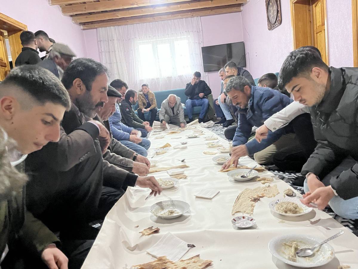 Ağrı’da soğuk havaların vazgeçilmez lezzeti: Helise
