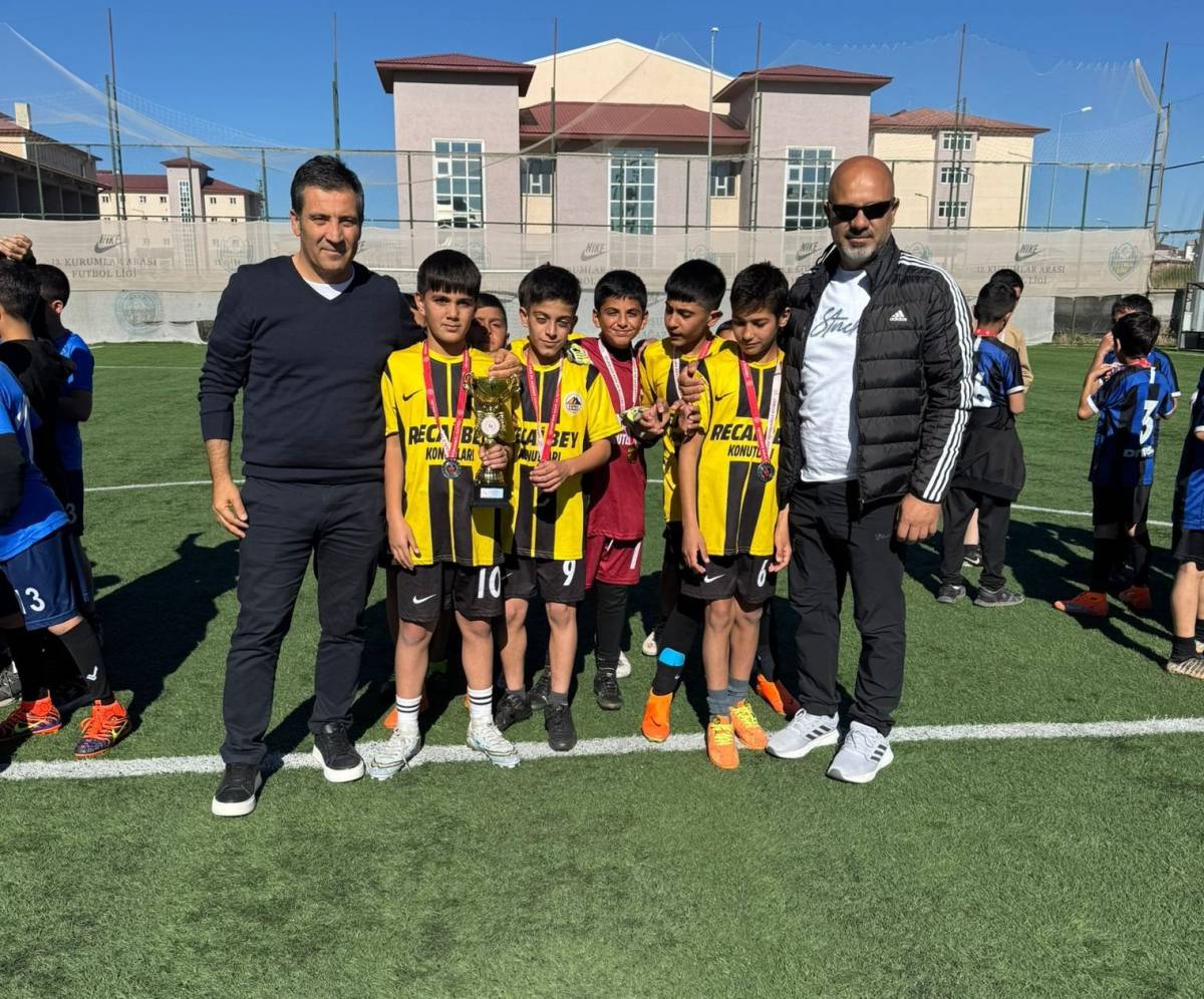 Ağrı’da Okul Sporları Küçükler İl Birinciliği Müsabakaları Sona Erdi