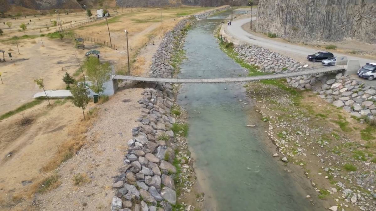 Diyadin Kanyonlarının Eşsiz Güzelliği Nefes Kesti