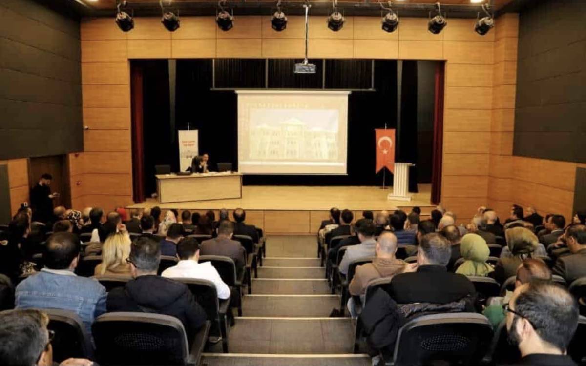 Doğubayazıt’ta“İletişim Becerileri ve Protokol Kuralları” Semineri