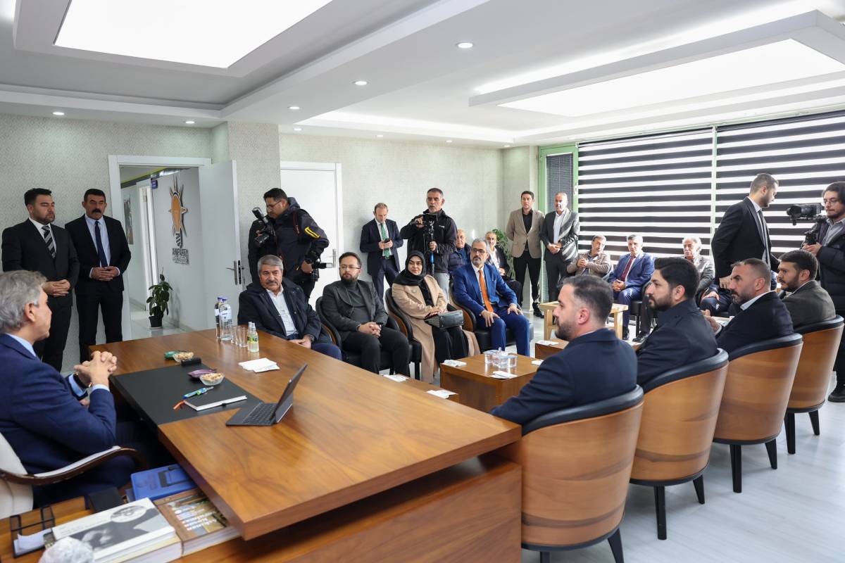 AK Parti Genel Başkan Yardımcısı Mustafa Demir Ağrı’da Teşkilat Ziyaretinde Bulundu