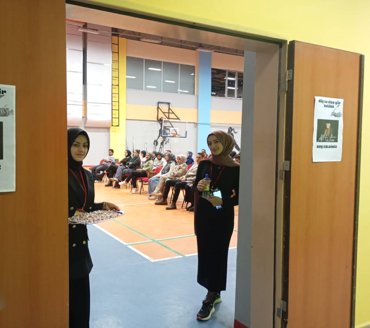 Ağrılı Gençler Şiirin Büyüsünde Buluştu