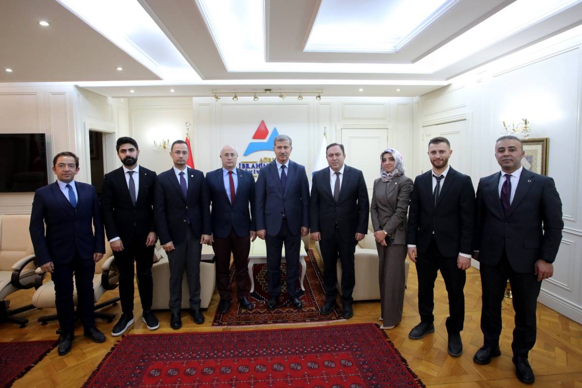 AİÇÜ’de Girişimcilik ve Teknoloji Hamlesi İçin Önemli Ziyaret