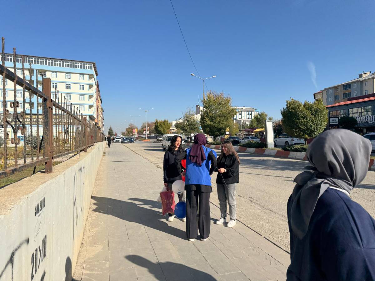 Ağrı’da Dünya İyilik Günü’nde Minik Kalplere Dokunuş