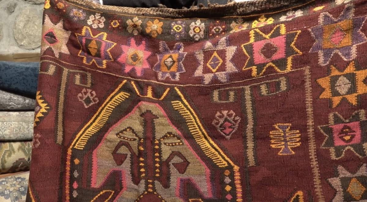 Ağrı’da Asırlık Halılar Gün Yüzüne Çıktı