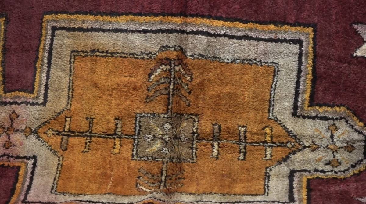 Ağrı’da Asırlık Halılar Gün Yüzüne Çıktı