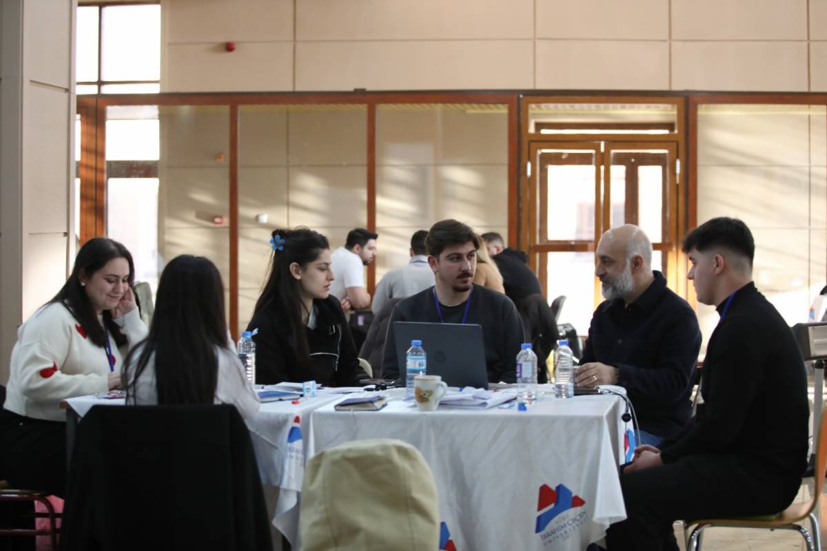 Ağrı’da bir ilk: Genç girişimciler Ağrı’da 54 saat boyunca projelerini geliştirdi