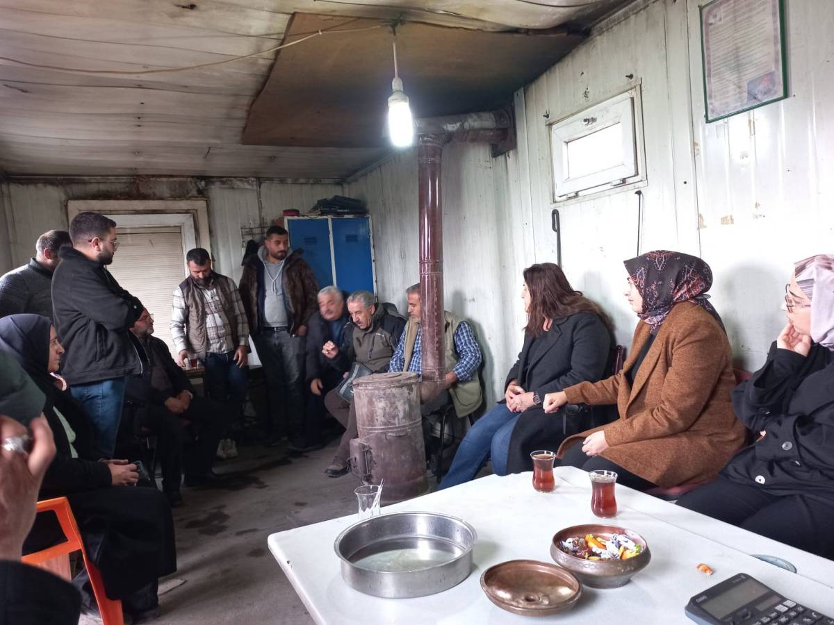 Eş Başkan Güler Temel ve Yönetim, Esnafla Buluştu