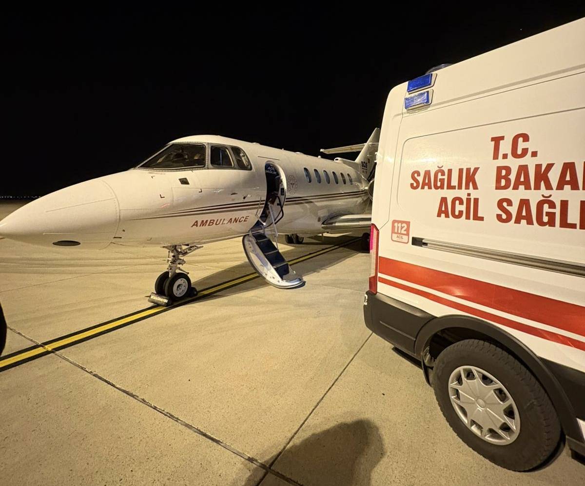 Ağrı’da minik hasta hava ambulansıyla Ankara’ya sevk edildi