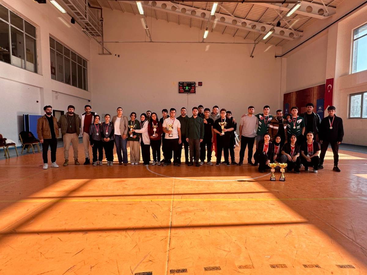 Patnos'ta Düzenlenen Masa Tenisi Turnuvası Sona Erdi