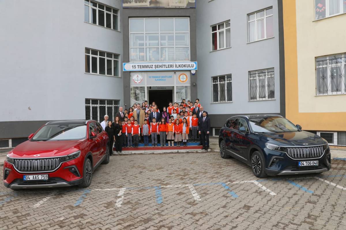 Ağrı’da öğrencilerden yerli üretime örnek sergi