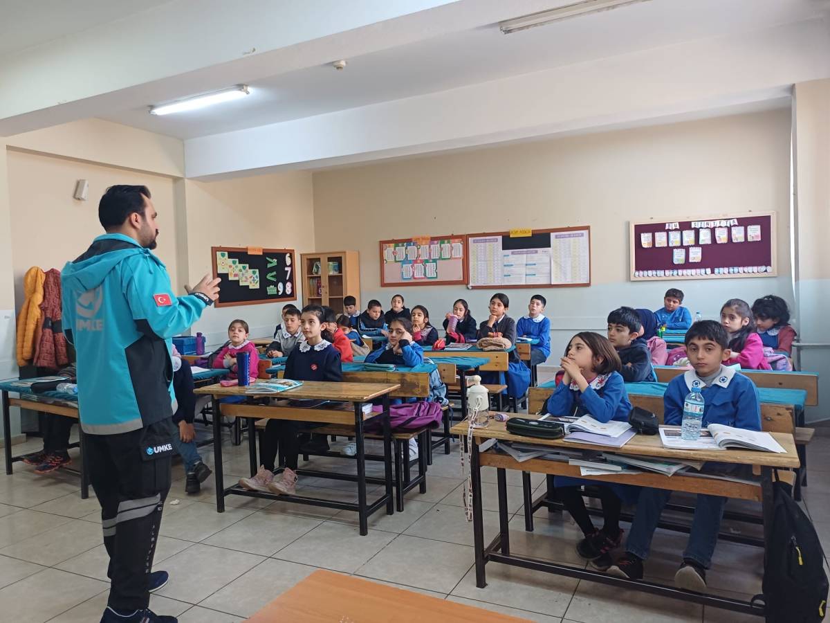 Ağrı’da “Sağlıklı Çocuk Sağlıklı Gelecek” Programı Sürdürülüyor