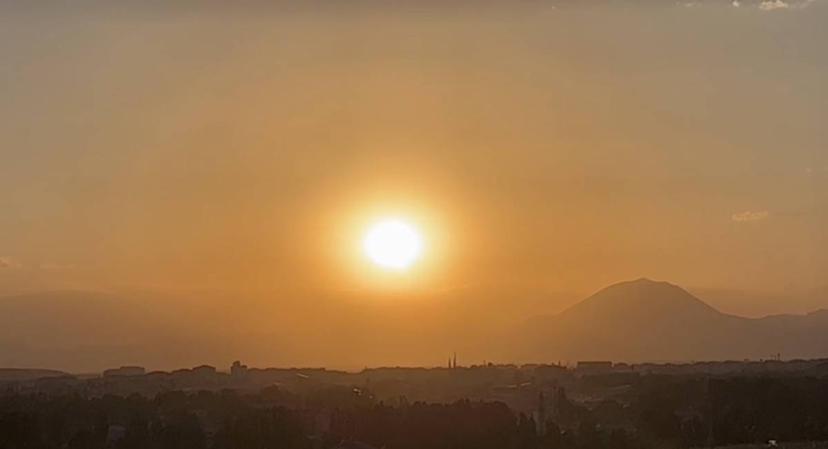 Ağrı’da Sonbahar ile Günbatımının Büyüleyen Buluşması
