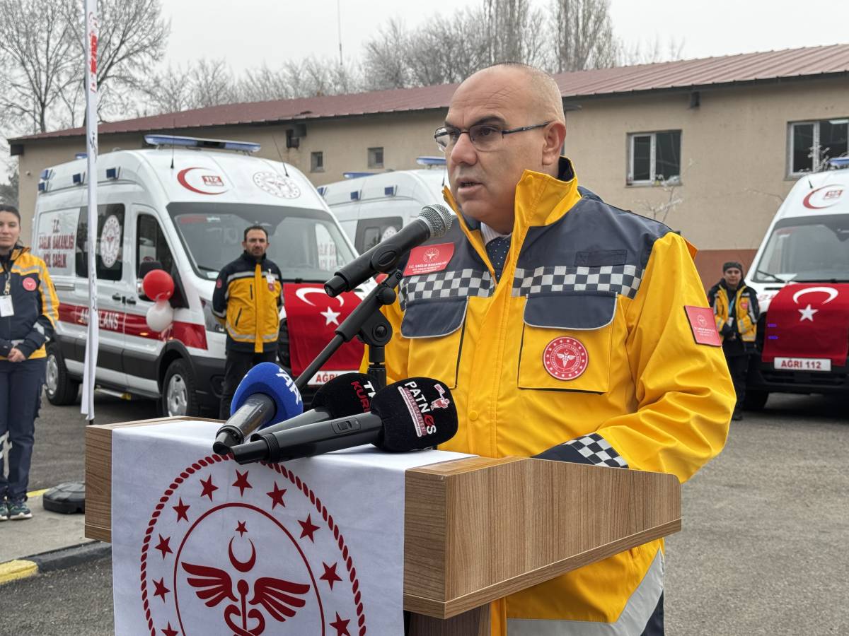 Ağrı’da Acil Sağlık Filosu 7 Yeni Ambulansla Güçlendi