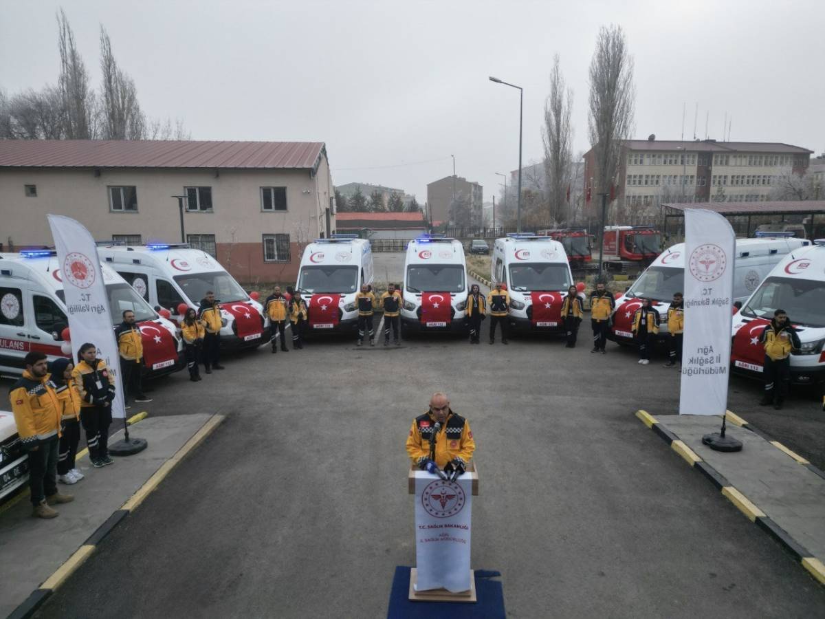 Ağrı’da Acil Sağlık Filosu 7 Yeni Ambulansla Güçlendi