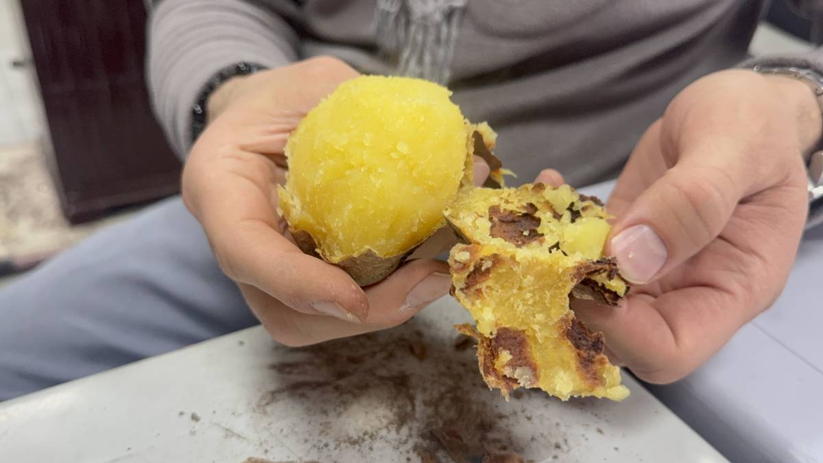 Ağrı’da Köz Patates Geleneği Sürüyor