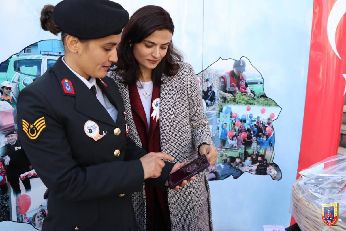 Ağrı’da “Şiddete Dur De” Etkinliği