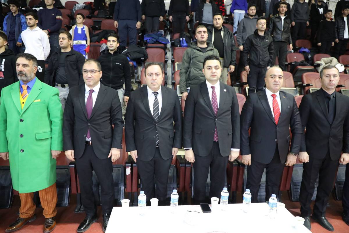 Ağrı’da Uluslararası Boks Dostluk Turnuvası başladı